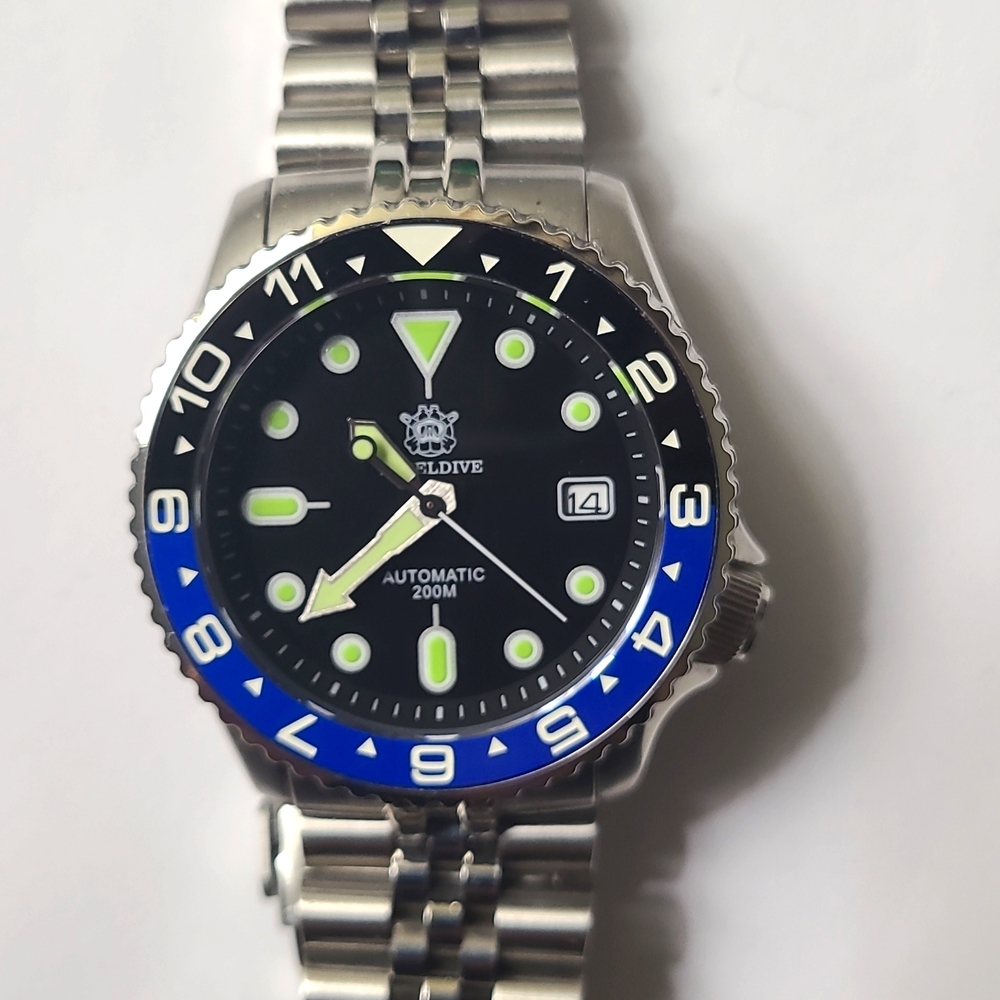 Steeldive Automatic Watch with Black and Blue Bezel